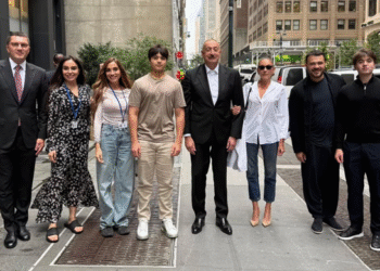 Leyla Əliyeva Nyu-Yorkdan ailəvi fotolarını paylaşdı