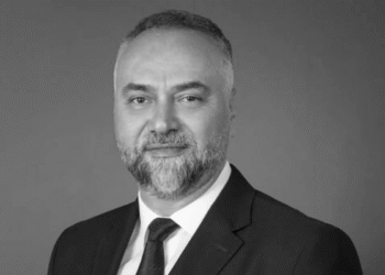 45 yaşlı idarə rəisi qəfil vəfat etdi