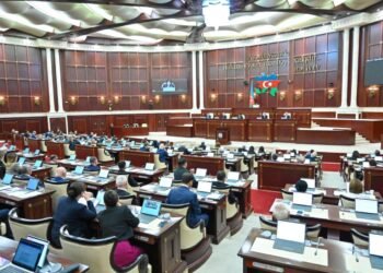 Ramil Həsən deputat fəaliyyətini dayandırır – FOTO