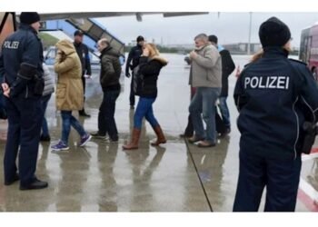 40 azərbaycanlı Almaniyadan deportasiya olundu