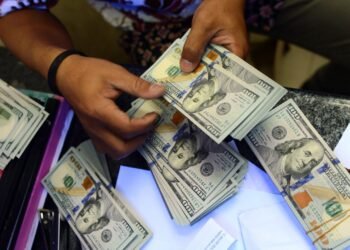 Banklarda dollarla bağlı vəziyyət dəyişdi: devalvasiya riski…