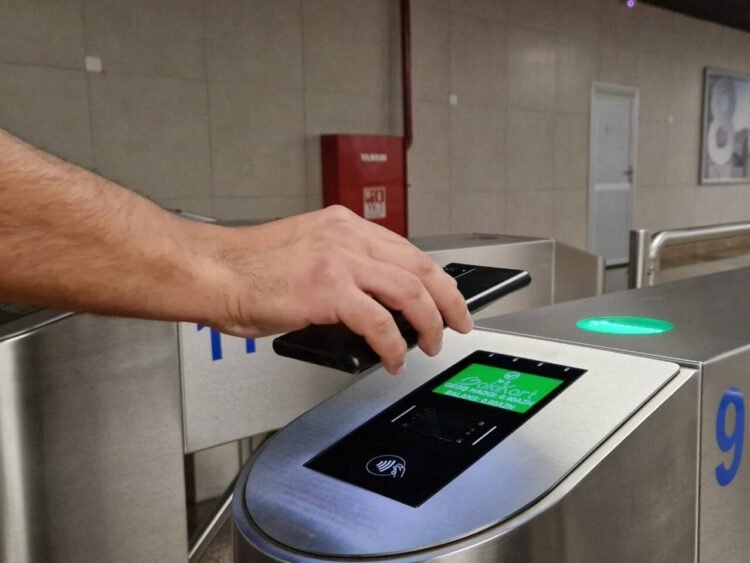 Metroda ödənişlə bağlı unikal yenilik – RƏSMİ