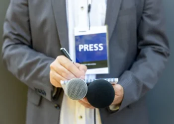 2026-cı ildən media əməkdaşları da gəlir vergisi ÖDƏYƏCƏK