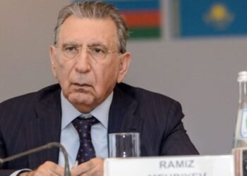 Mehdiyev müqavimətə başladı