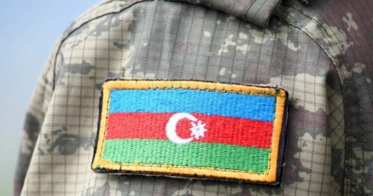 Bu zabitlərin həqiqi hərbi xidmət müddəti 6 ay azaldılır