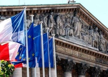 Fransa səfirliyimizə edilən hücumu pislədi