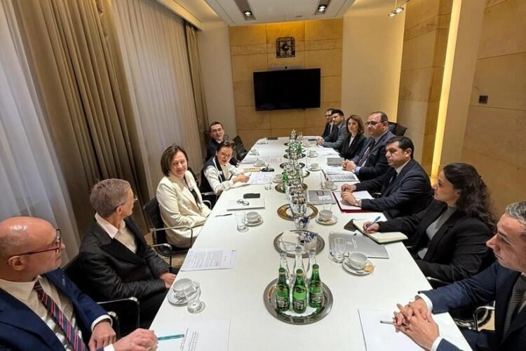 Azərbaycan və Polşa XİN arasında məsləhətləşmələri keçirildi