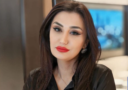 Tanınmış aktrisa Bakı-Sumqayıt avtobusunun sürücüsünü “102”yə şikayət edəcək – Tələbələrlə mahnı oxuyurmuş