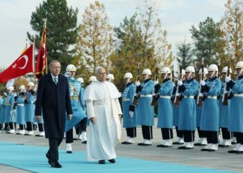 Papa Türkiyəyə yalnız dini ayin üçün gəldi? – İznik səfərinin şifrələri açıldı