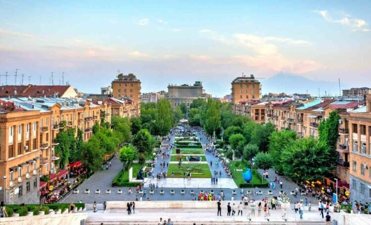 Ermənistanın paytaxtı dəyişdirilə bilər – Səbəb