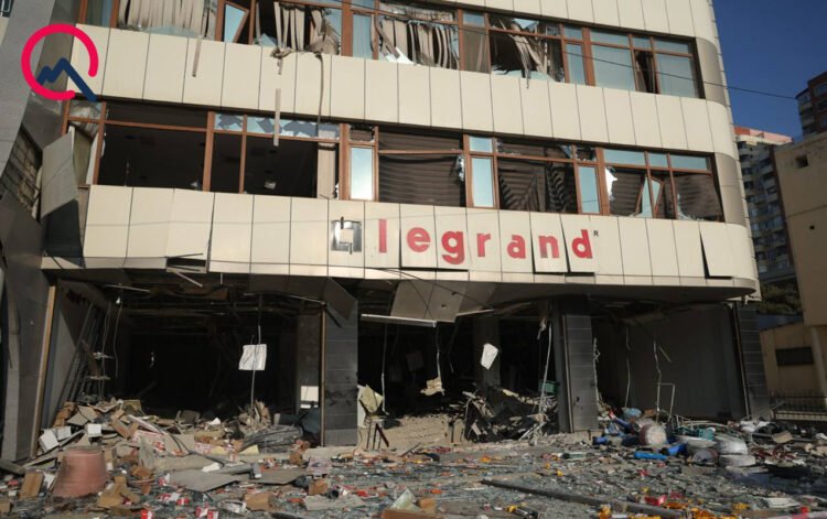 Bakıda partlayış olan ofisdən FOTOLAR