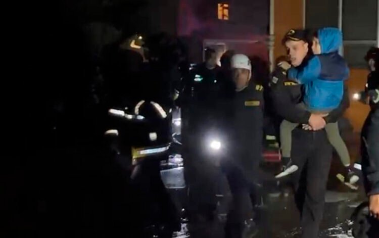 Yasamalda yanğın: zəhərlənənlərin kimliyi bilindi – Siyahı