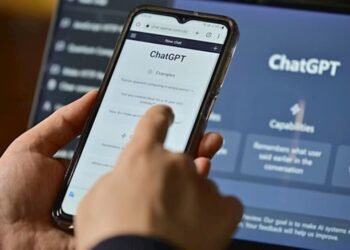 “ChatGPT”də səsli danışıq rejimi yeniləndi