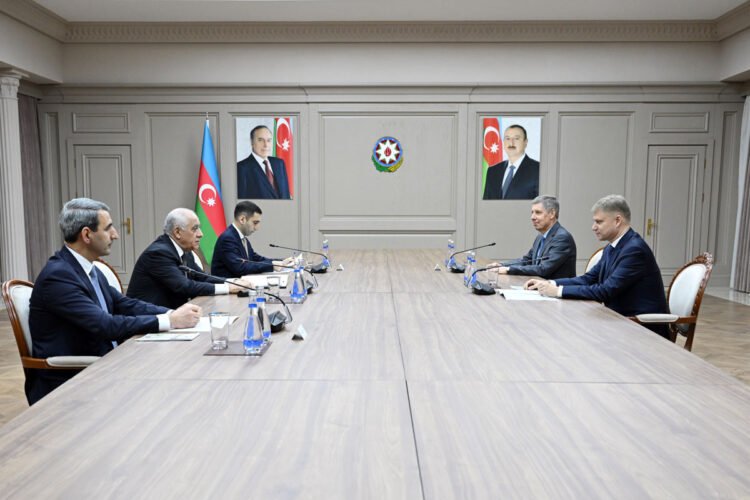 Əli Əsədov Oleq Belozyorovu qəbul etdi