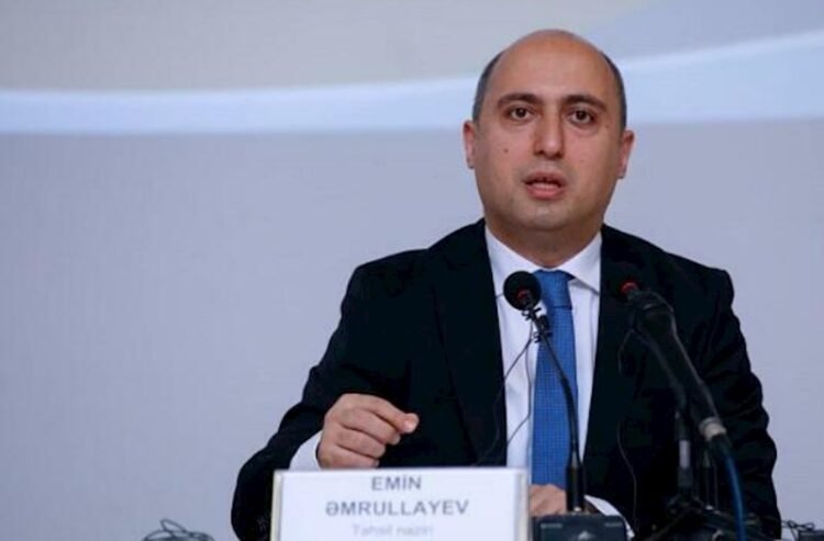 Emin Əmrullayev: Müəllim dərs yükündən savayı, təhsilin keyfiyyəti üçün əlavə fəaliyyət göstərə bilər