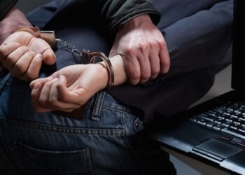 Kiberpolis əməliyyat keçirdi: 8 nəfər saxlanıldı – VİDEO