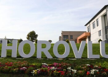 Horovluya növbəti köç: açarlar təqdim olundu – FOTOLAR