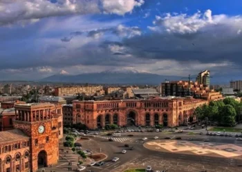 Azərbaycan nümayəndə heyəti İrəvanda…