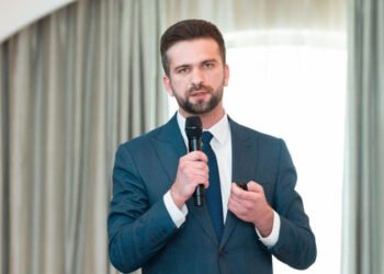 Kamran Qasımov vəzifəsindən azad edildi