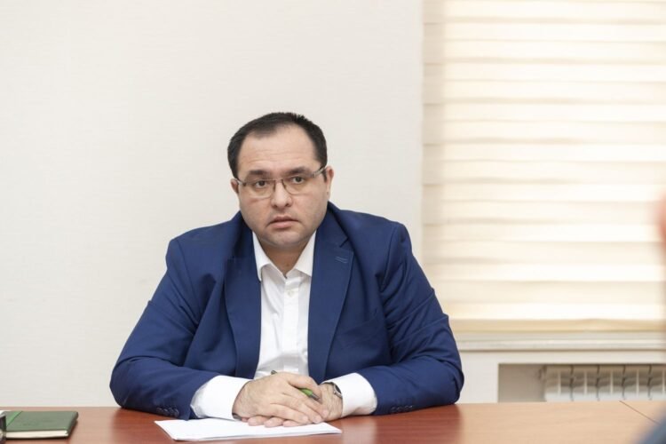 Nazir müşavirinə yeni vəzifə verdi – FOTO