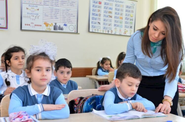 10 manat maaş alan müəllimlərin sayı AÇIQLANDI