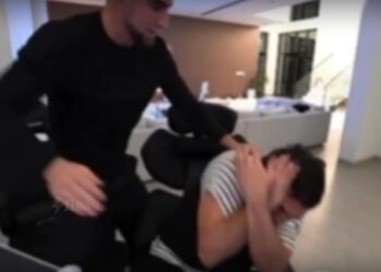 Azərbaycanlı bloger canlı yayım zamanı döyüldü