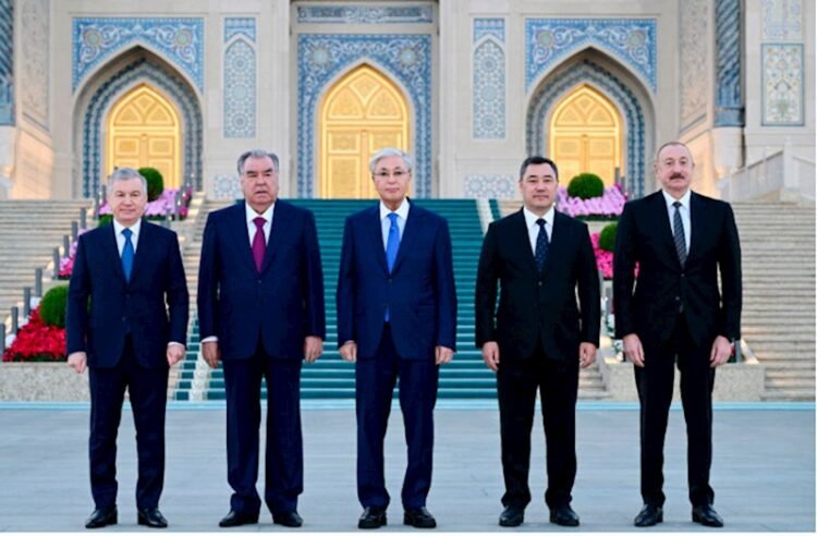 Prezident həmkarları ilə İslam Sivilizasiyası Mərkəzində — FOTOLAR