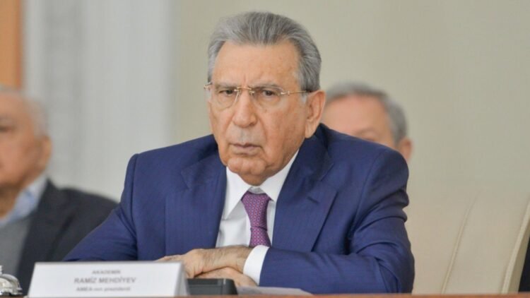 Mehdiyevin imtina etdiyi vəkilin xanımı yüksək vəzifədə imiş – FOTO