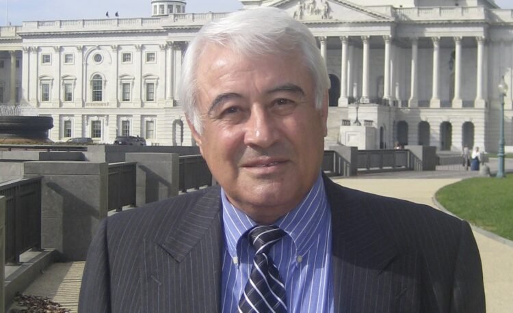 Rəsul Quliyev anası və həyat yoldaşı ilə – FOTO