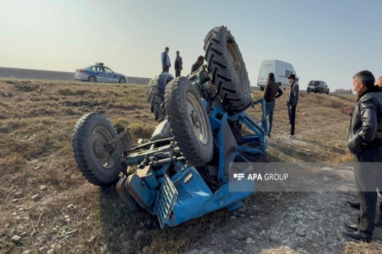 Traktorla maşın toqquşdu: xəsarət alanlar var – FOTOLAR