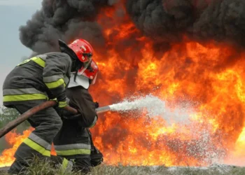 Masazırda ev yandı