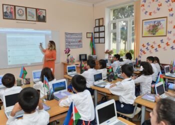 TƏKLİF: İbtidai təhsildə iki müəllim modeli tətbiq oluna bilər