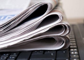 Baş nazir qəzetlərlə bağlı qərar imzaladı – FOTO