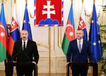 Azərbaycan və Slovakiya prezidentləri mətbuata bəyanatlarla çıxış ediblər
