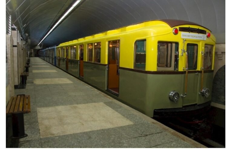 Metroda retro vaqonlar nümayiş olunacaq