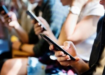 Bu mobil operator fəaliyyətini dayandırdı
