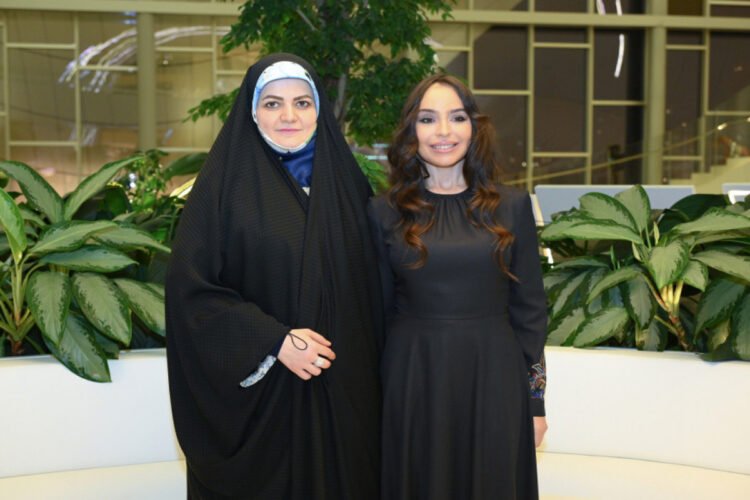 Leyla Əliyeva Zəhra Pezeşkianla görüşdü