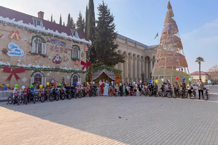 Leyla Əliyevanın təşəbbüsü ilə Yevlaxda uşaqlar üçün Yeni il tədbiri keçirildi – FOTOLAR