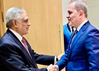 Ceyhun Bayramov pakistanlı həmkarı ilə görüşdü