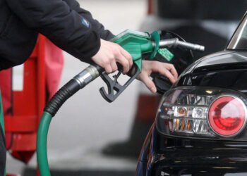 Azərbaycanda benzinin qiyməti 5 qəpik artdı, dizel isə… – Rəsmi