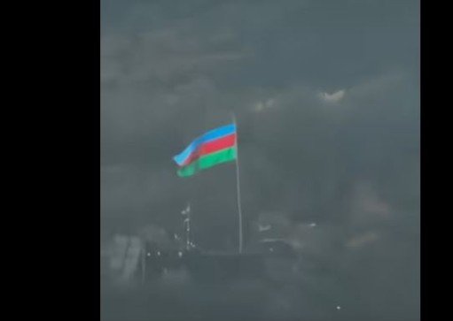 Qafanda Azərbaycan bayrağı qaldırılıb – VİDEO