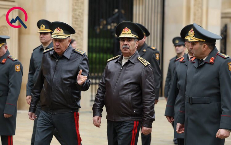 Rəsmilər Fəxri xiyabanda – FOTOLAR