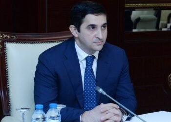 Nazir onları vəzifəsindən azad etdi