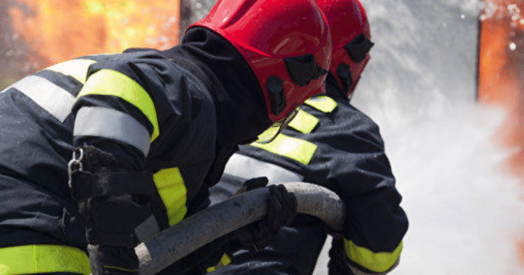 Sumqayıtda yanğın baş verdi