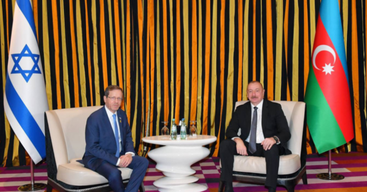 İsxak Hersoq Azərbaycan Prezidentinə zəng etdi
