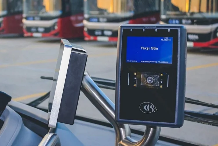 Bakıda avtobuslarda yenilik