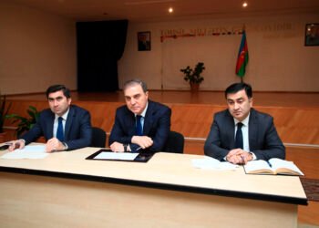 Niyazi Bayramov sakinlərlə görüşdü – FOTOLAR