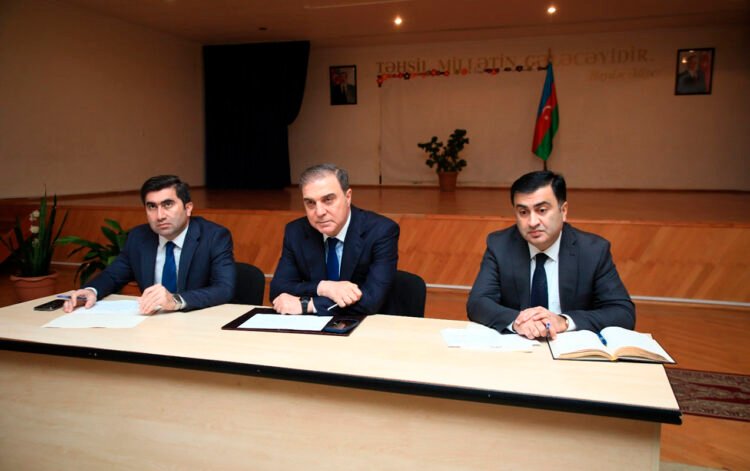 Niyazi Bayramov sakinlərlə görüşdü – FOTOLAR