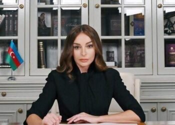 Mehriban Əliyeva: “Sevgi ilə anırıq” – FOTO