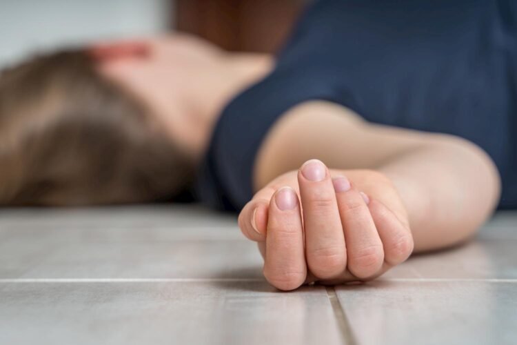 18 yaşlı qız faciəvi şəkildə öldü